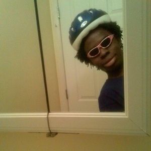 Meet your Posher, Ethan